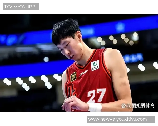 周琦半场强势表现内线统治力显现贡献7分5篮板助力球队奋勇争先 周琦半场强势表现内线统治力显现贡献7分5篮板助力球队奋勇争先