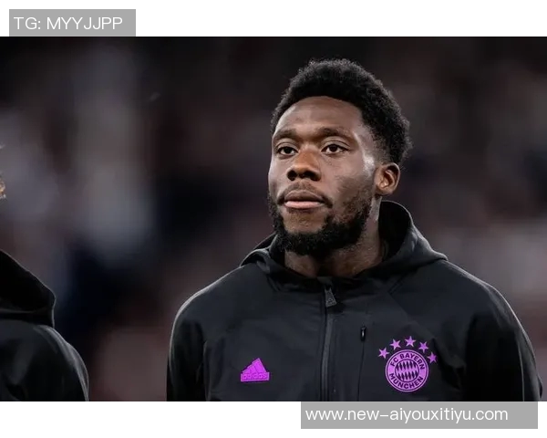 戴维斯恢复训练进展顺利预计很快回归拜仁合练 戴维斯恢复训练进展顺利预计很快回归拜仁合练