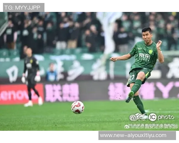 中超联赛第30轮北京国安主场大胜梅州客家展现强劲实力 中超联赛第30轮北京国安主场大胜梅州客家展现强劲实力