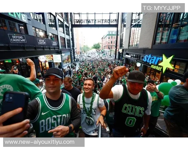 塔图姆回忆夺冠游行时刻期待未来更多辉煌时刻 塔图姆回忆夺冠游行时刻期待未来更多辉煌时刻